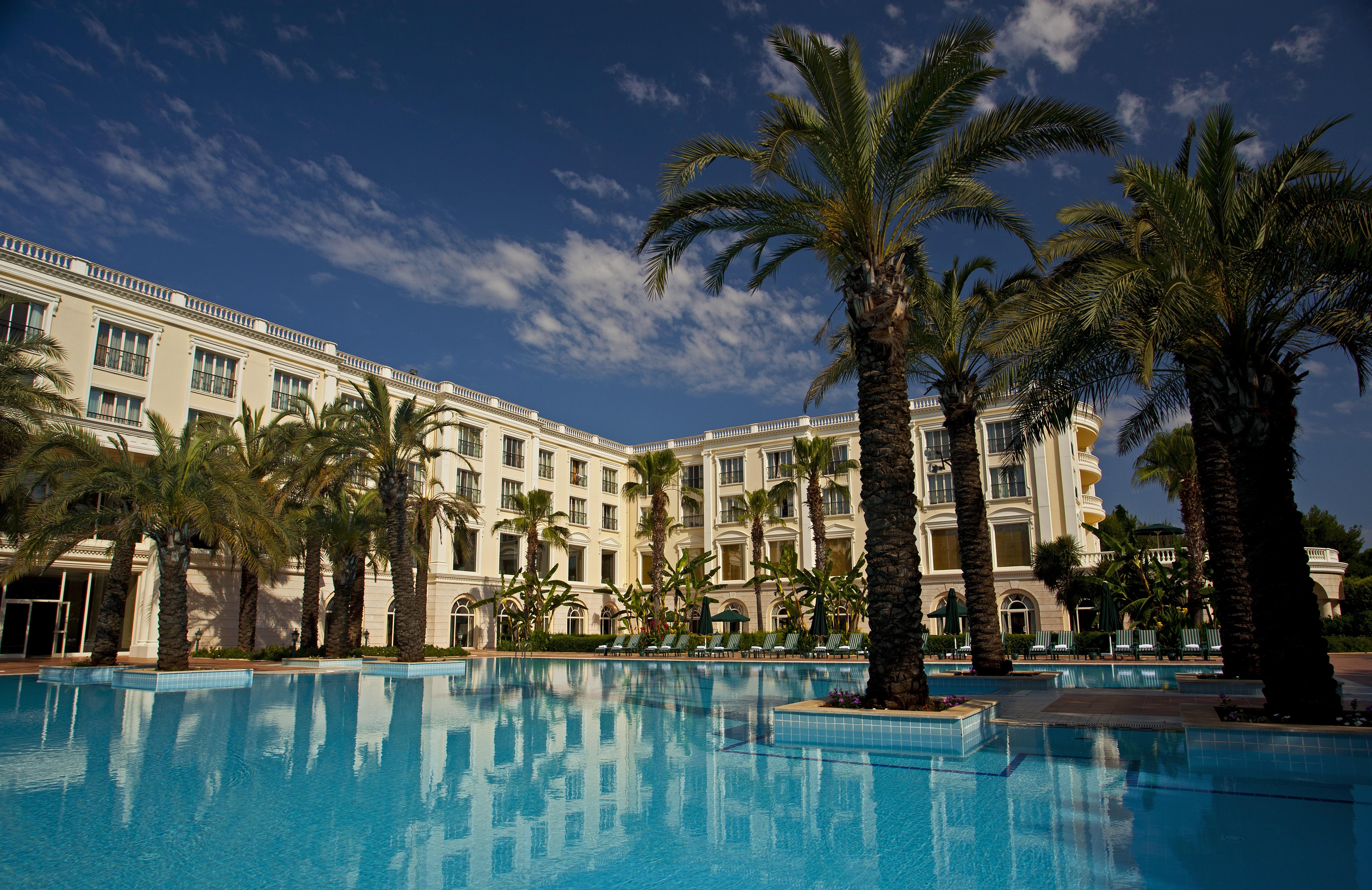Ic Airport Otel 4*
