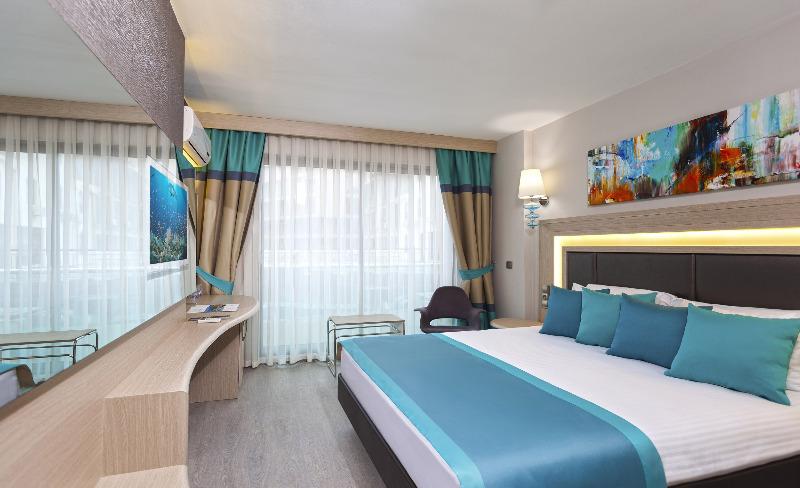 Falcon Otel 4*