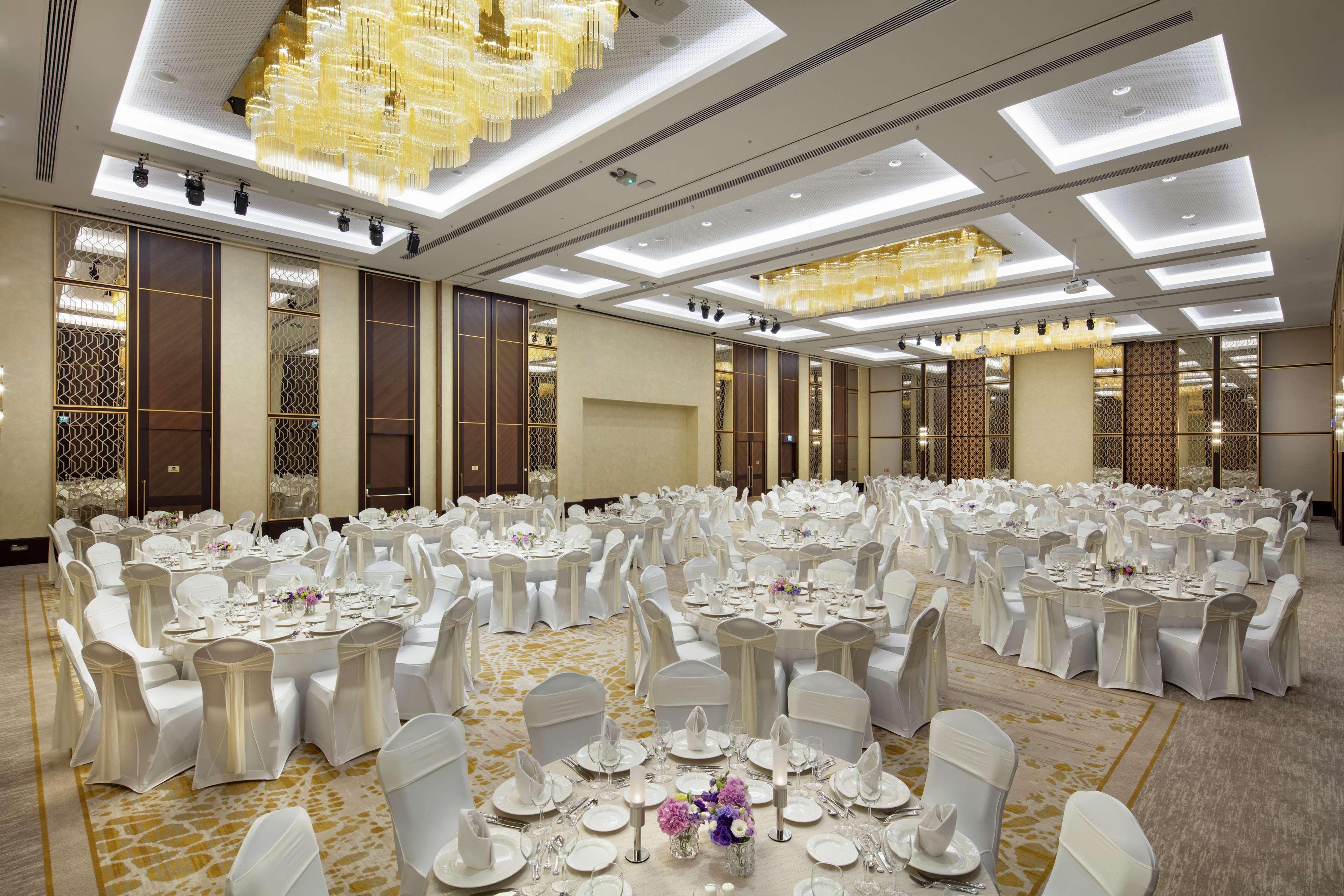 Hotel Doubletree By Hilton Centre Antália