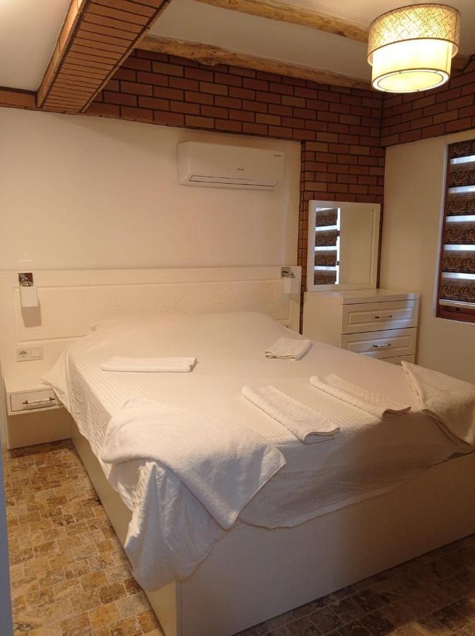 Bat Aparthotel *