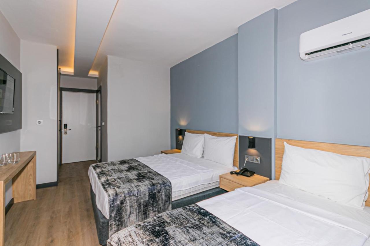Lara World Otel 3*