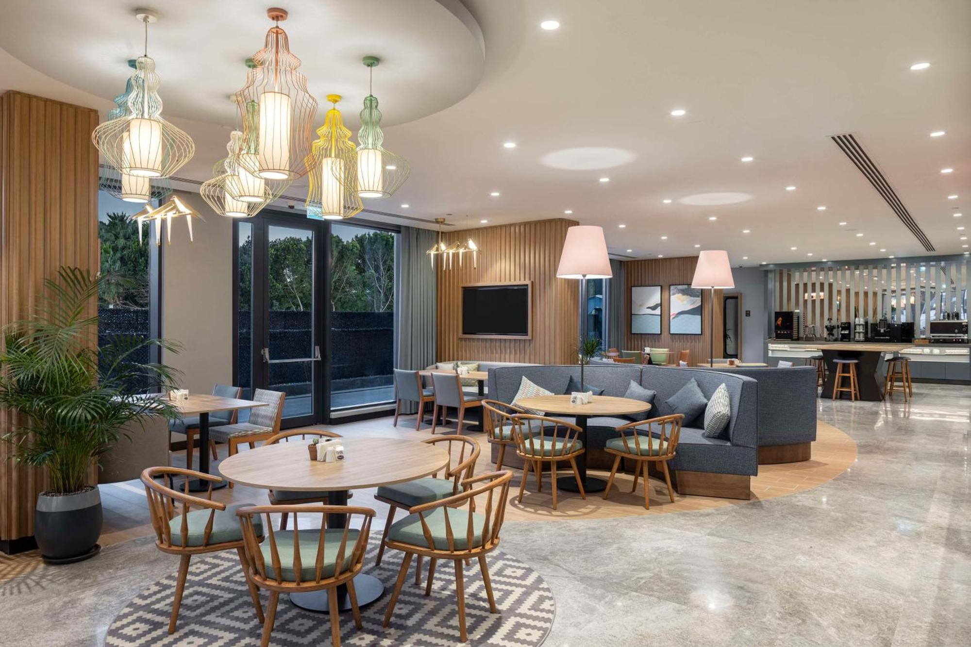 Hampton By Hilton Airport 4* Antália