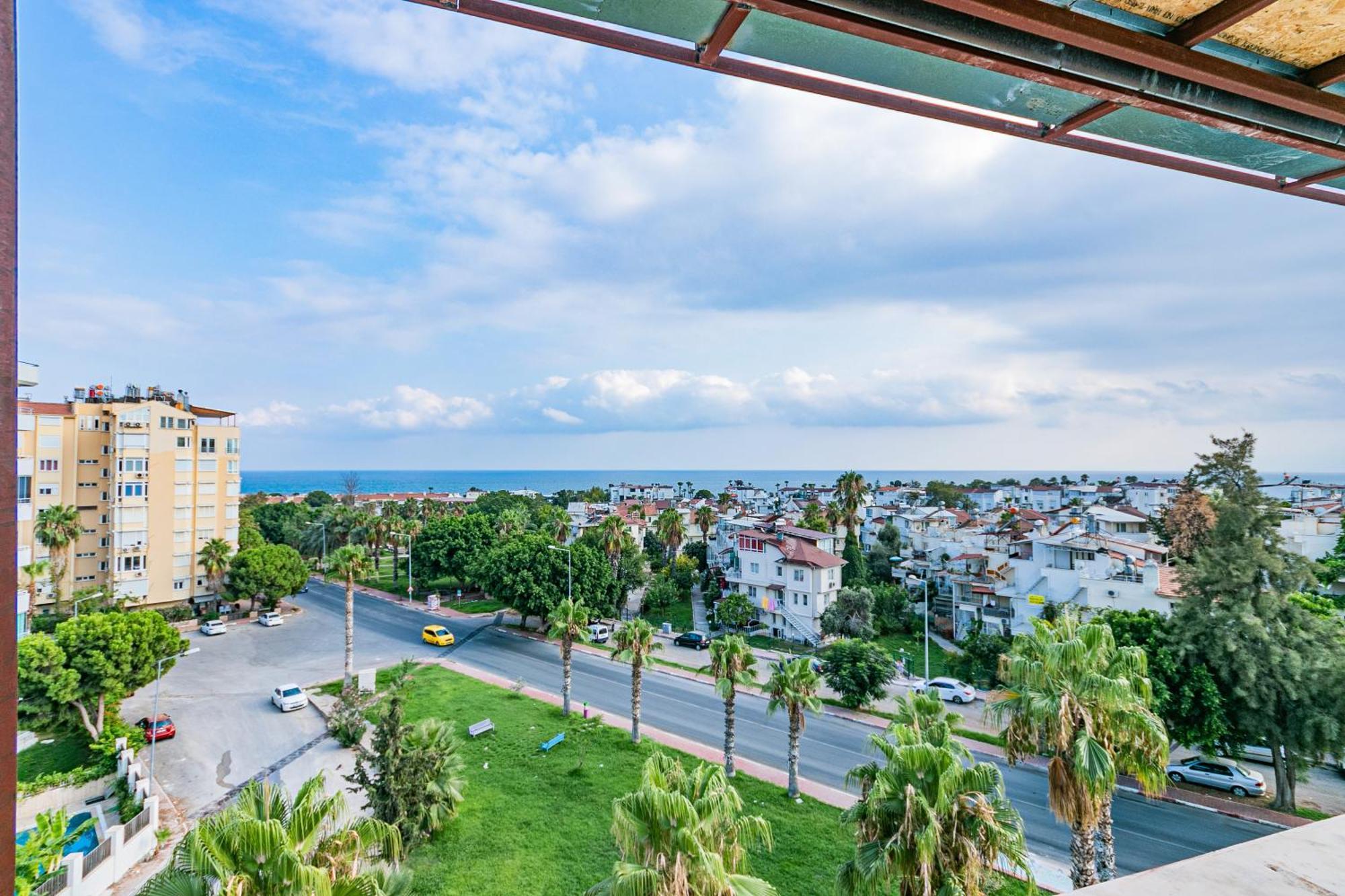 Otel Lara World