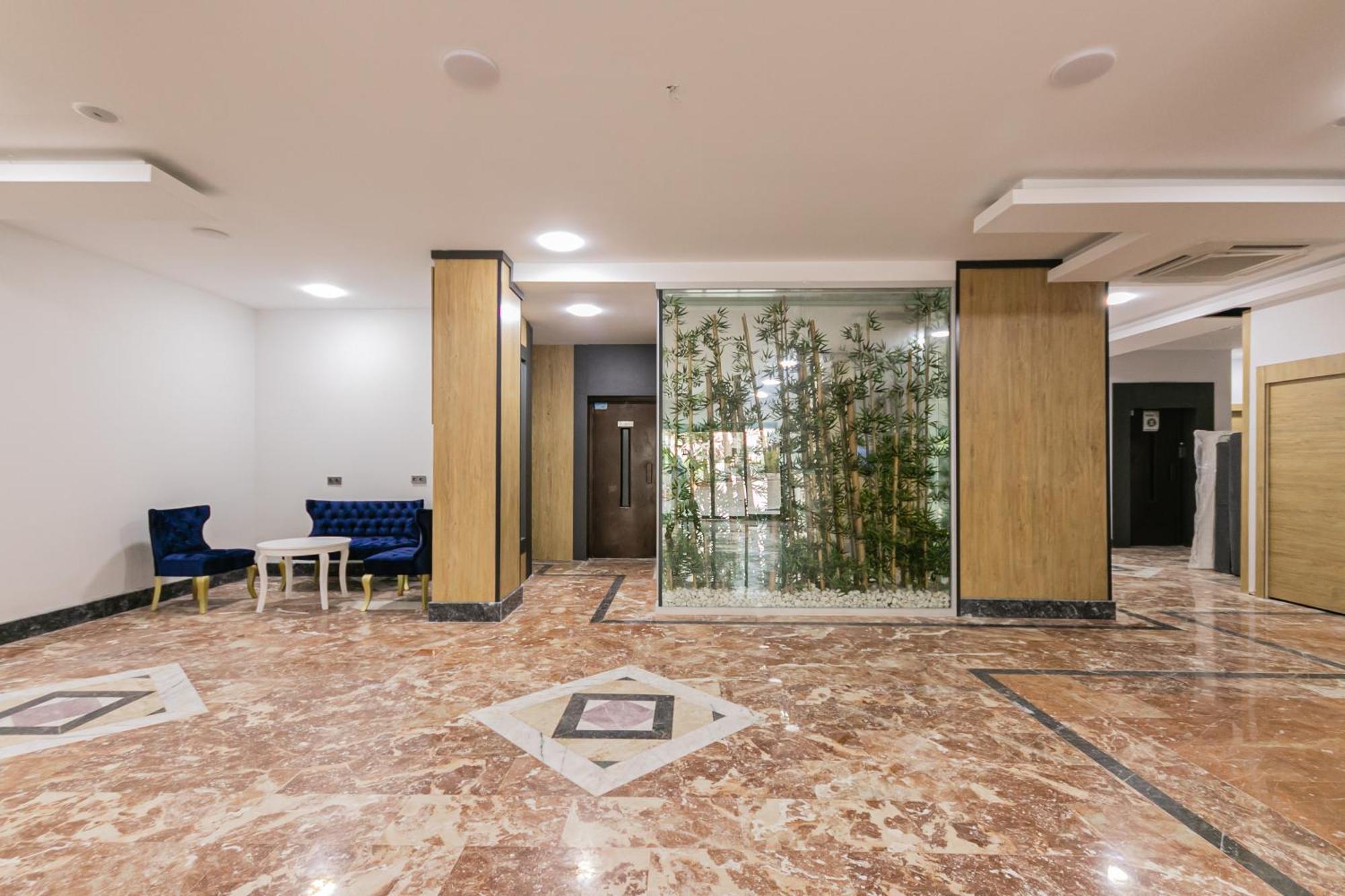 Otel Lara World 3*