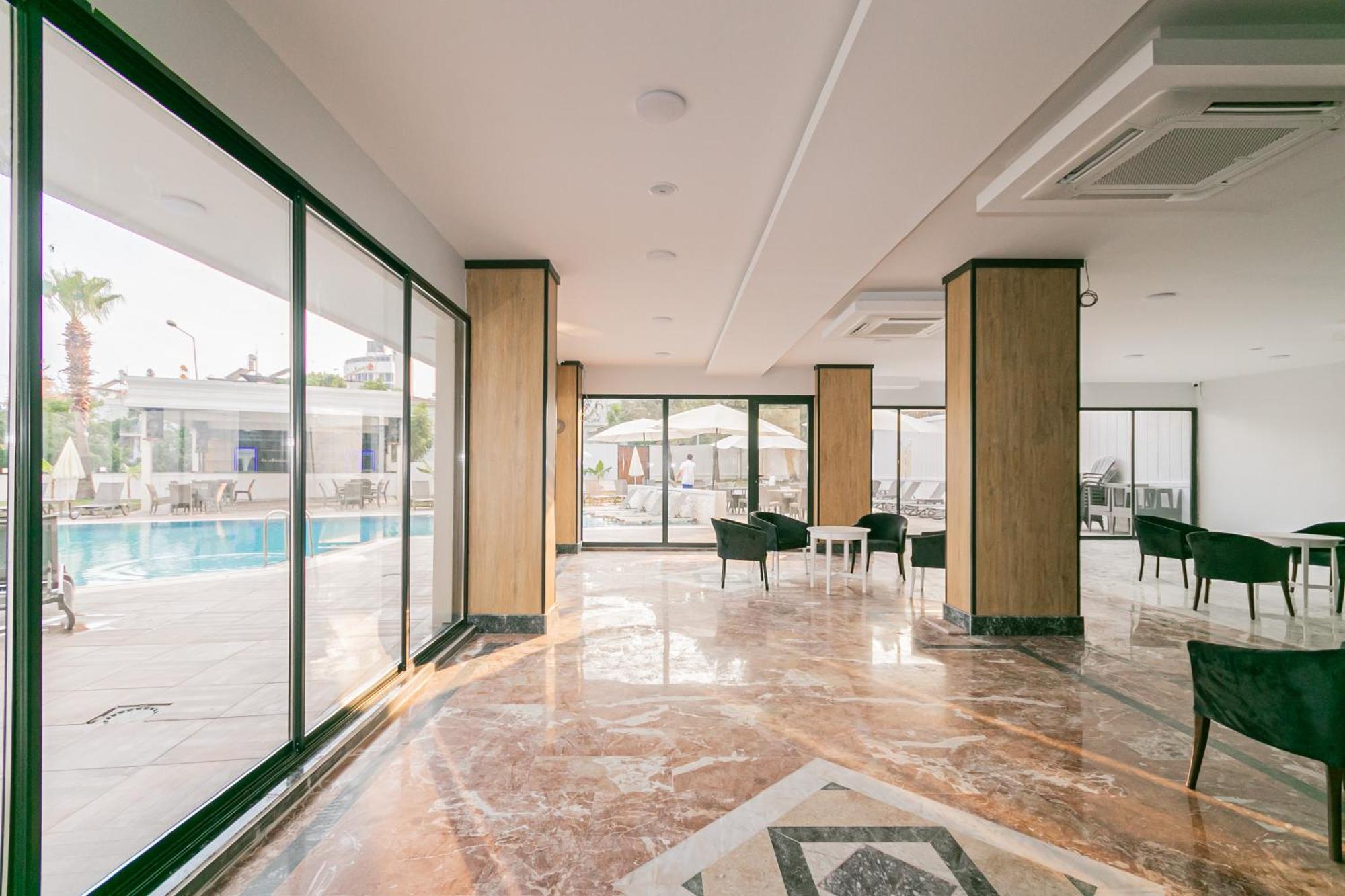 Lara World Otel Antalya