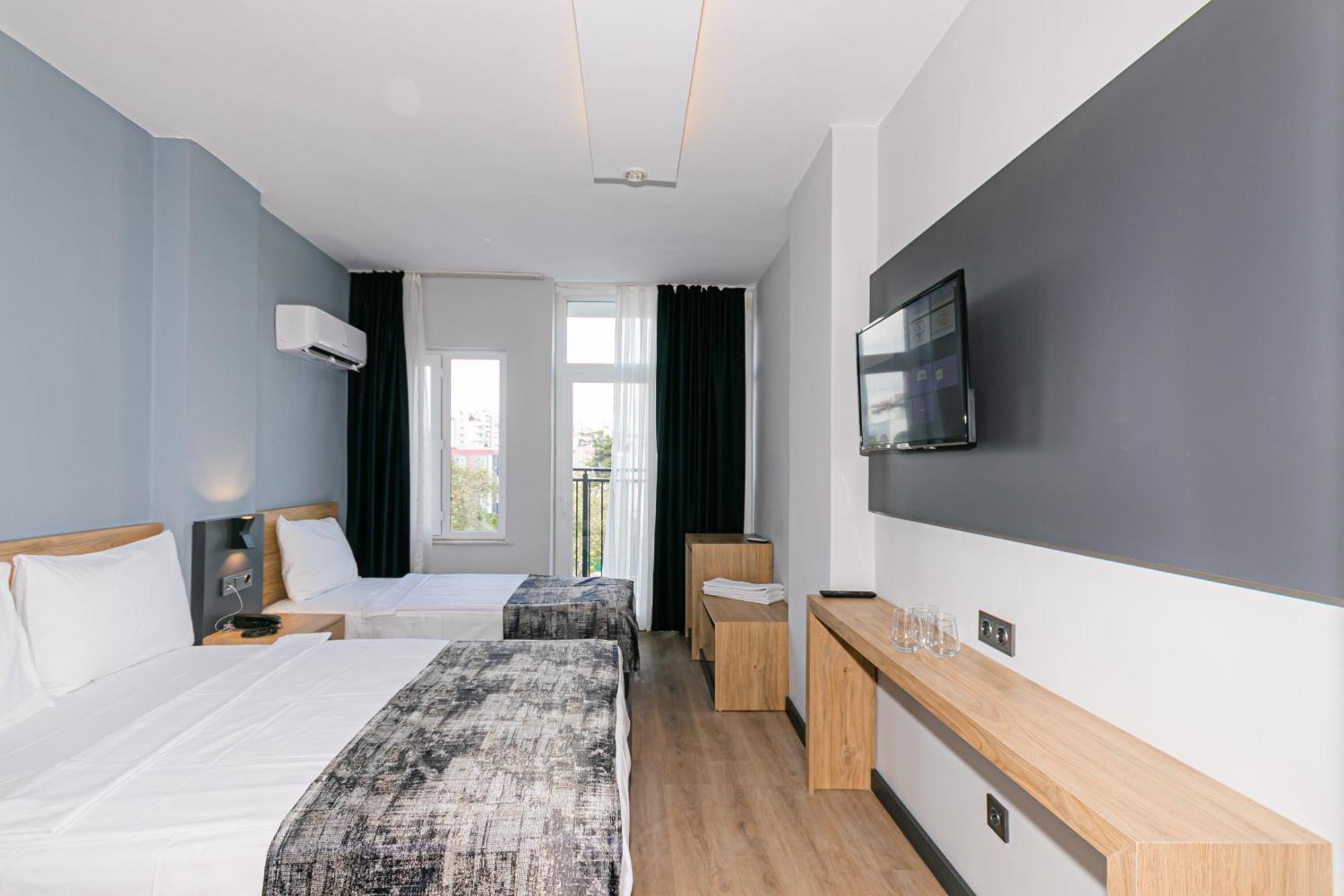 Lara World Otel