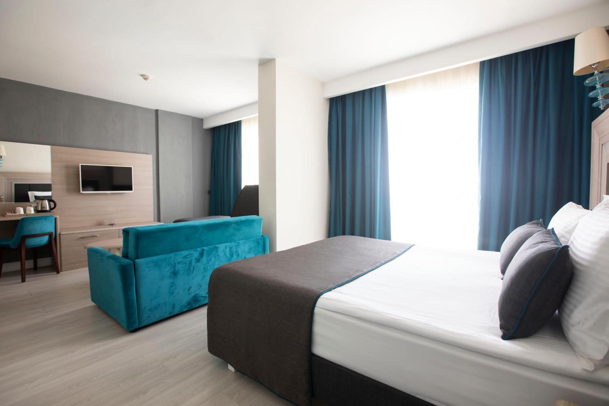 Falcon Otel 4*