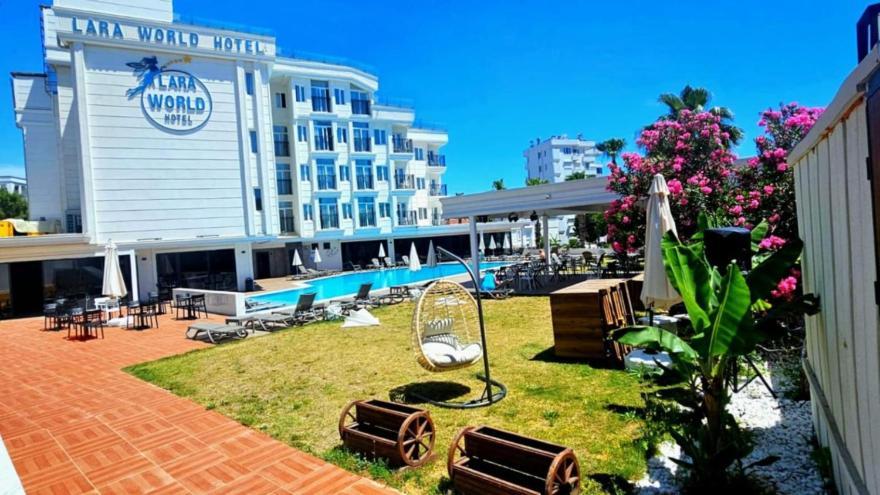 Otel Lara World