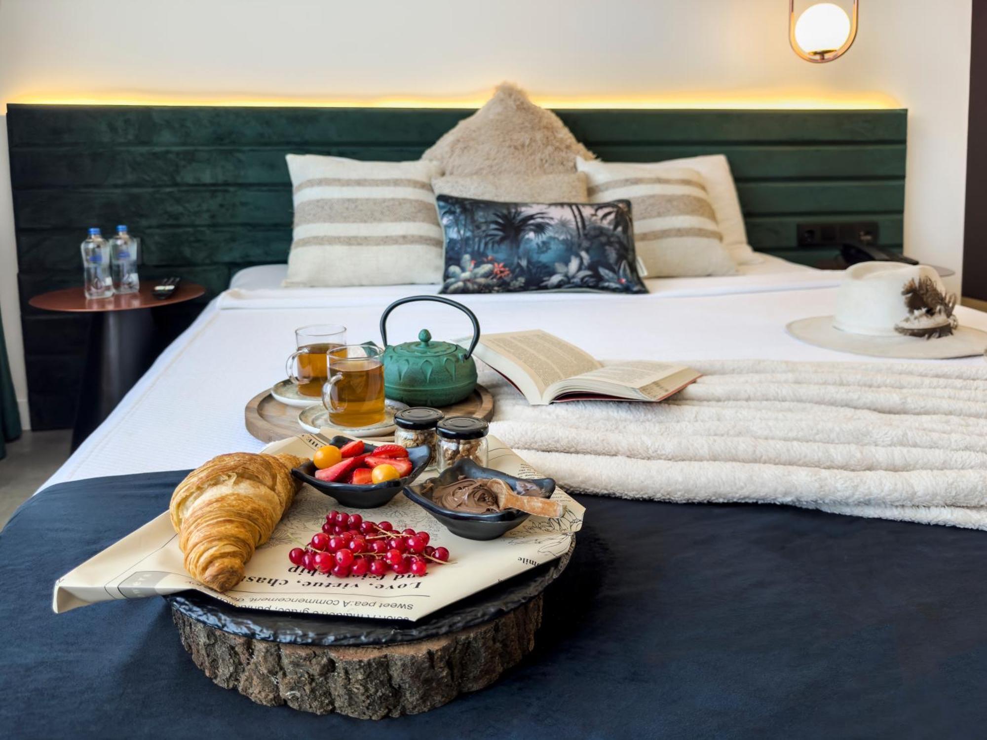 Otel The One Living - Adult Only