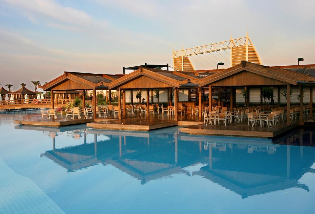 Limak Lara Deluxe & Resort Antália