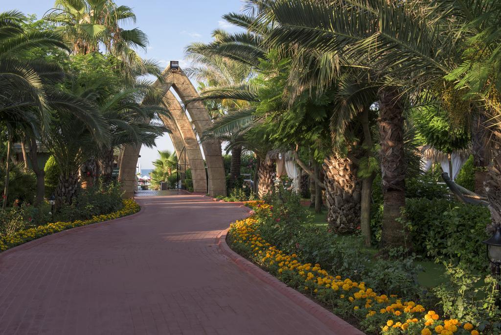 Delphin Palace 5* Antália