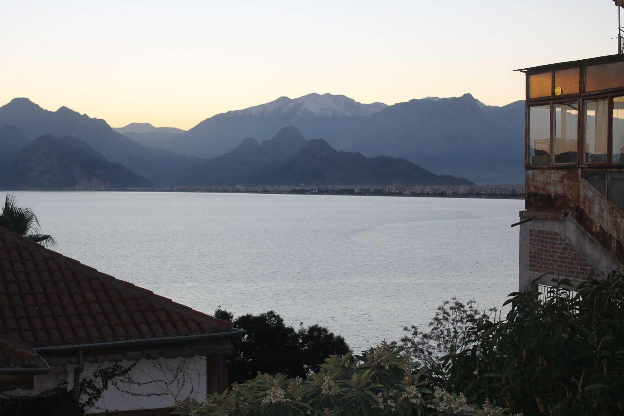 Antalya Inn Hotel Antália