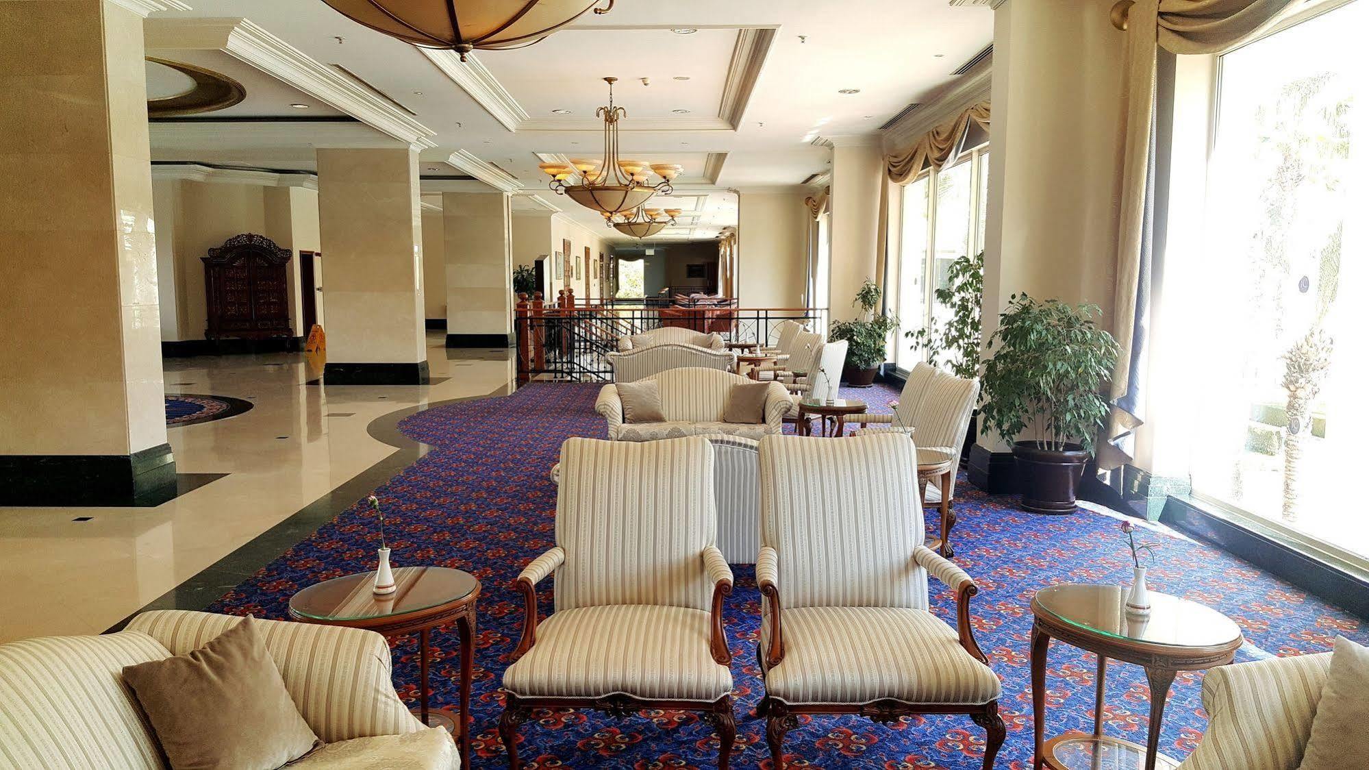 Ic Airport Otel 4*
