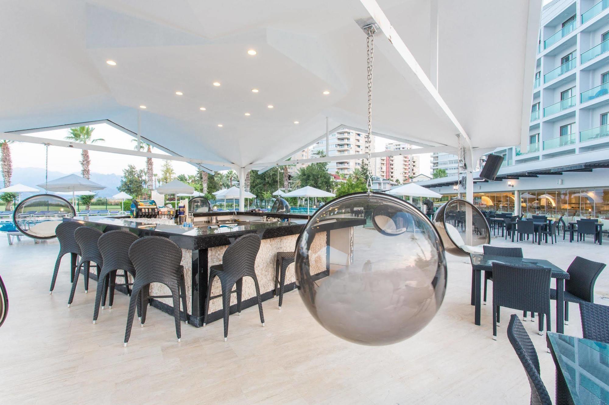 Otel Falcon 4*