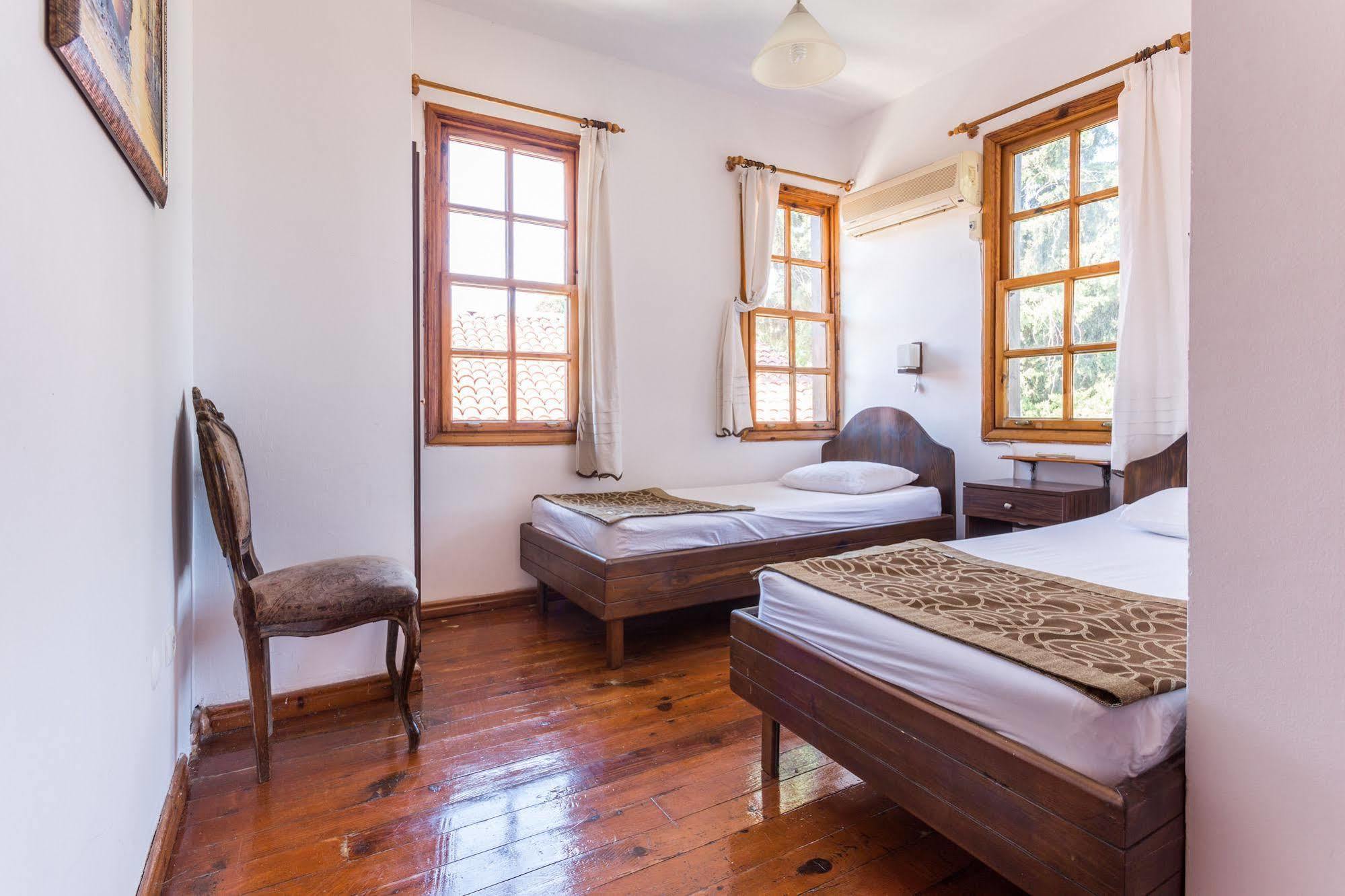 Hotel Mavi & Ani Pansiyon 3*