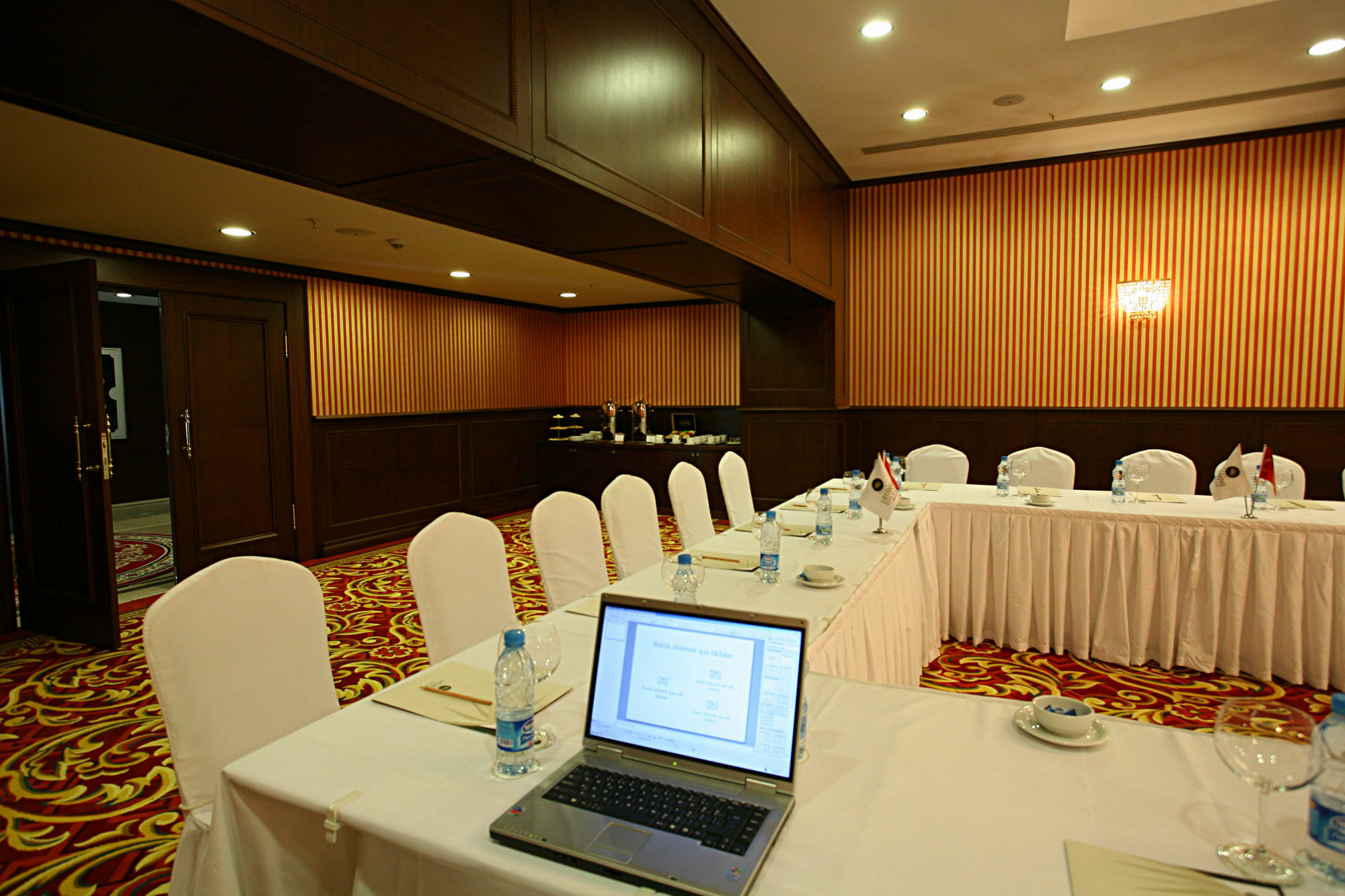 Latanya Palm Otel