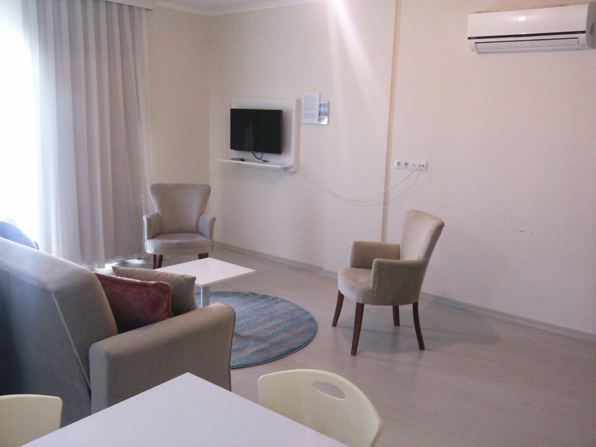 Apart-hotel Hun Club 2*