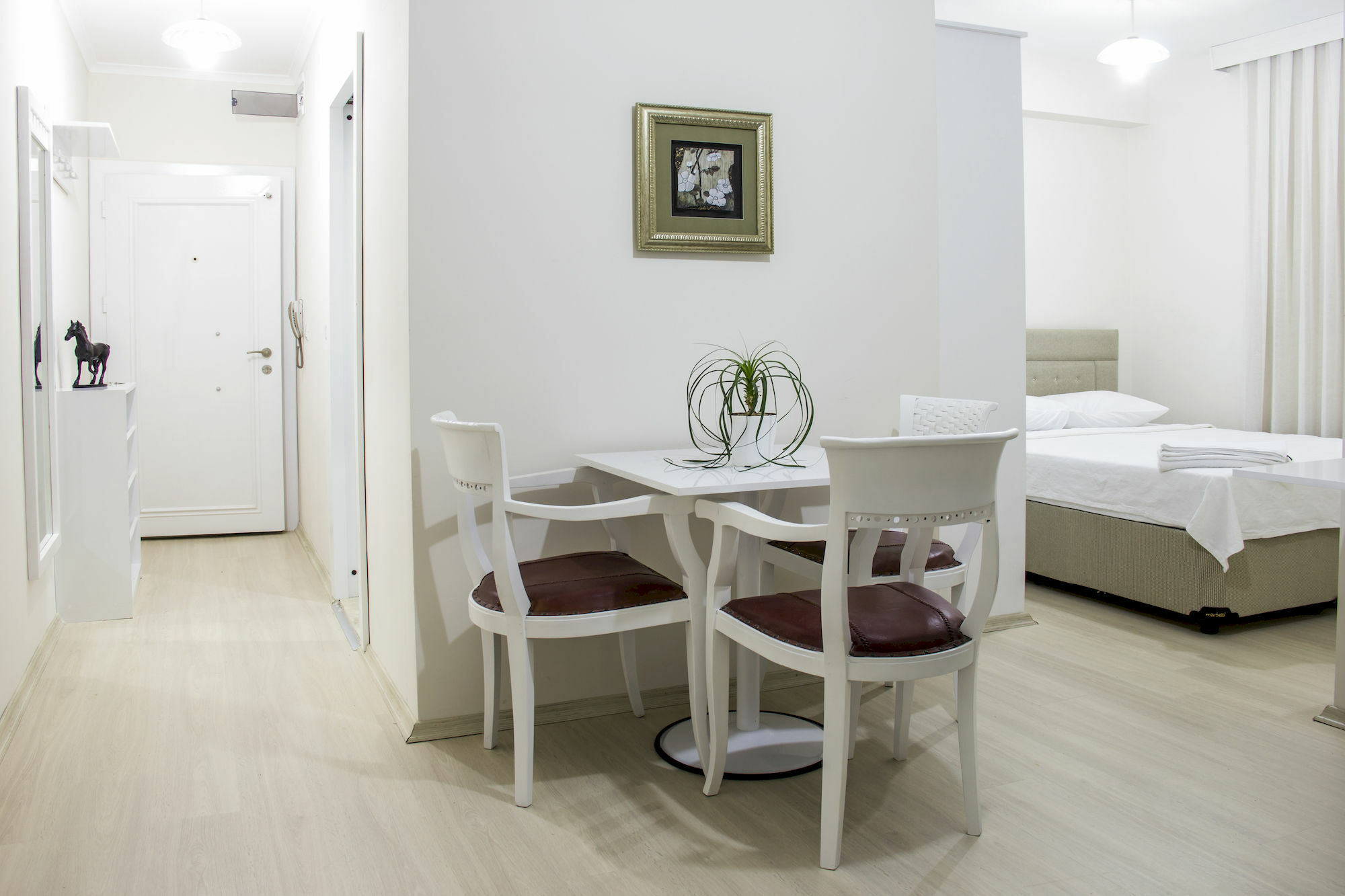 Hun Club Apart-hotel 2*