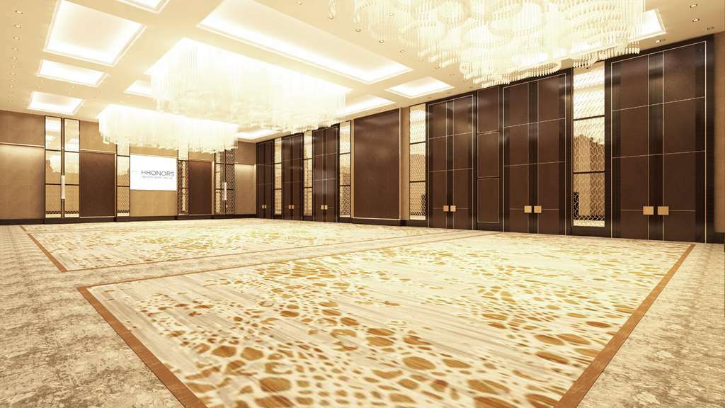 Doubletree By Hilton Centre Hotel Antália