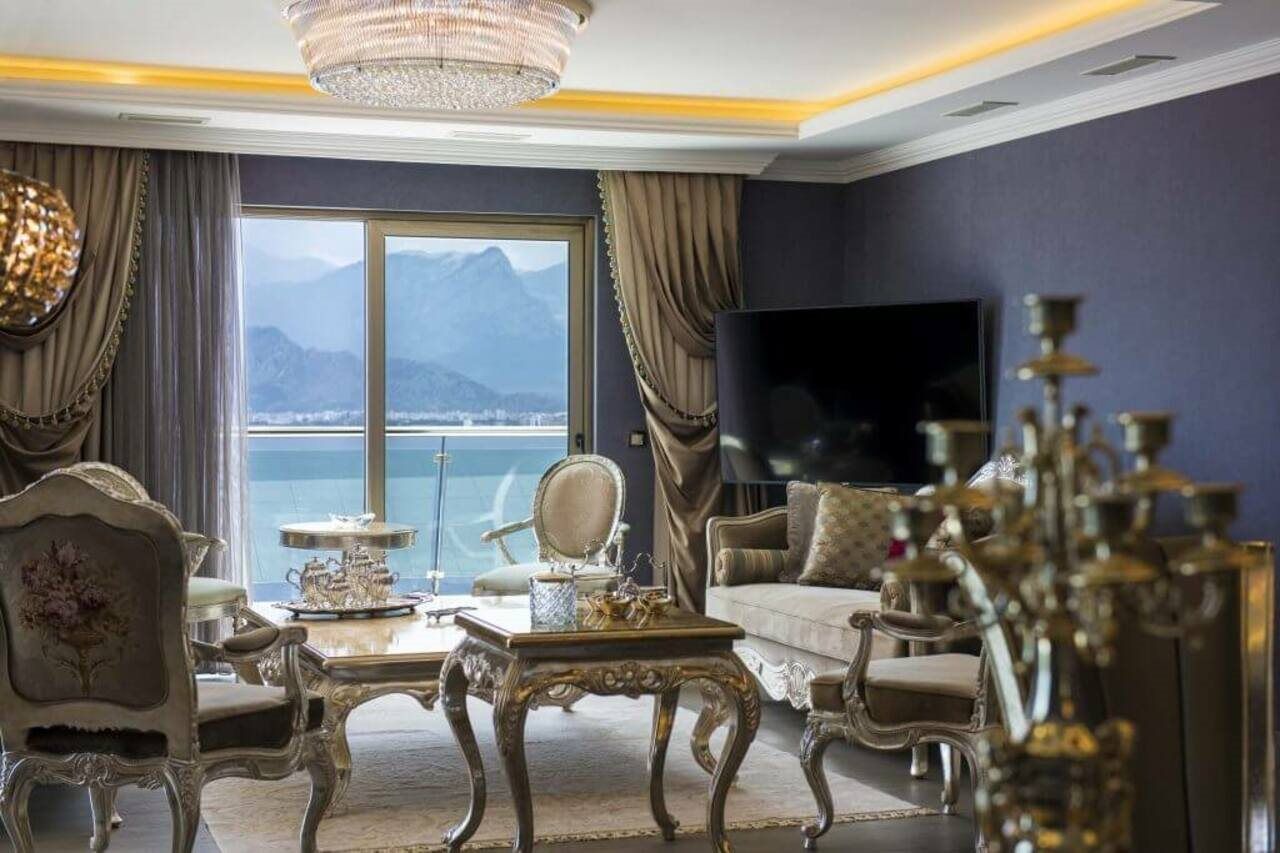 Ramada Plaza Otel 5*